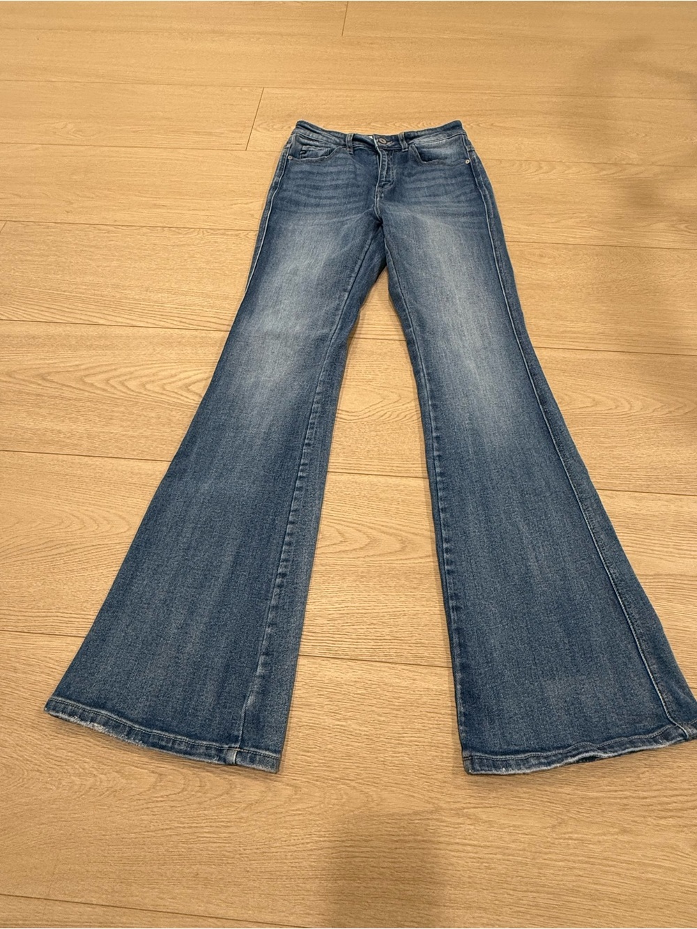 Kancan Flare Jeans Women’s Medium Wash Stretch Denim High Rise Boho